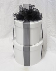 WHITE HAT BOXES SET OF 2
