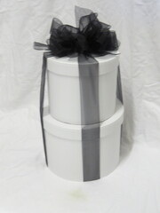 WHITE HAT BOXES SET OF 2, SWEET AND SAVOURY
